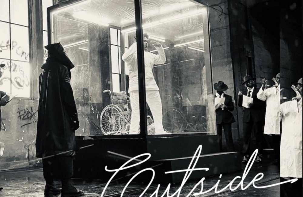 Buju’s latest single “Outside” hints that the artiste might have kleft Burna Boy’s record label.